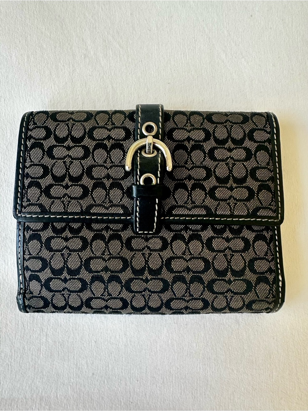 COACH Vintage Soho Signature Black Gray Jacquard Buckle Bifold Wallet Leather